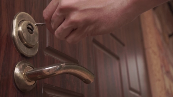 Door Closing And Opening Lock Over The Handle alt