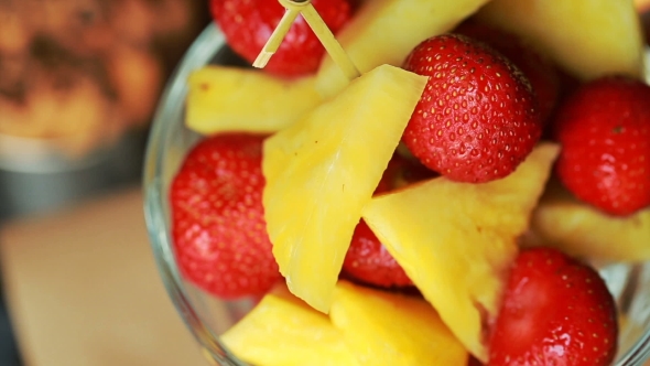 Strawberries With Pineapple