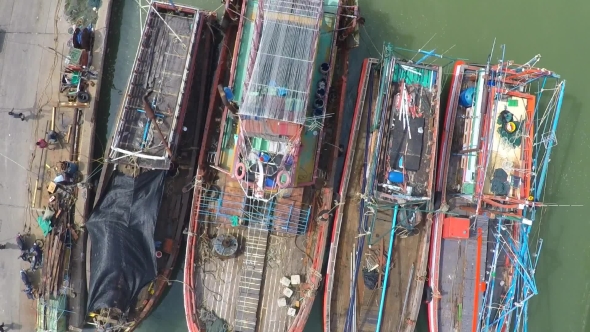 Old Fishing Boats alt