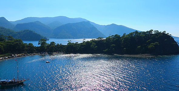 Mountain and Sea alt