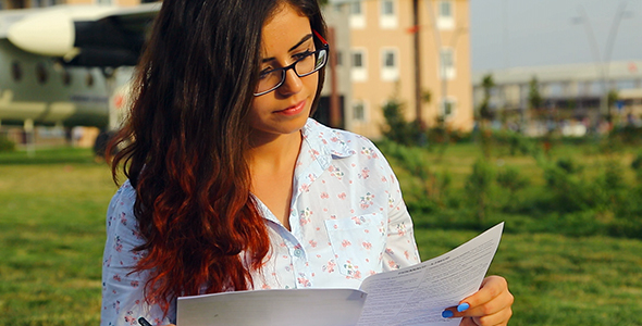 Studying on Campus  alt