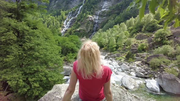 Woman Relaxing at Steinbrucke Bridge alt