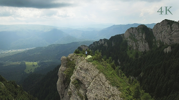 Extreme Camping in the Mountains alt