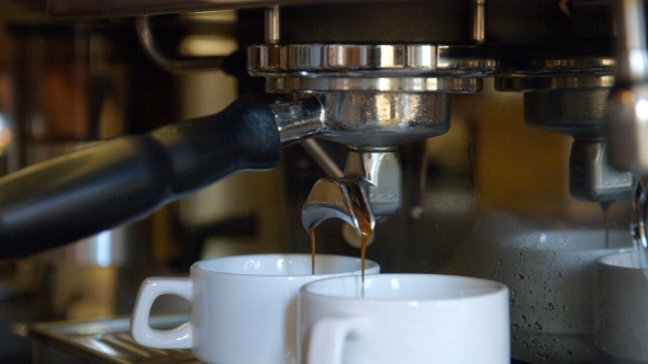 Barista Making Coffee alt
