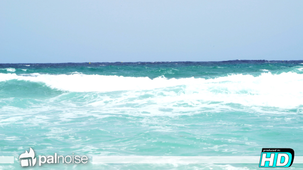 Brave Sea Waves Turquoise Water