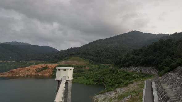 Time lapse high angle aerial view the Mengkuang Dam alt