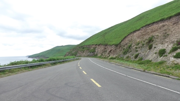 Asphalt Road At Wild Atlantic Way In Ireland 71 alt
