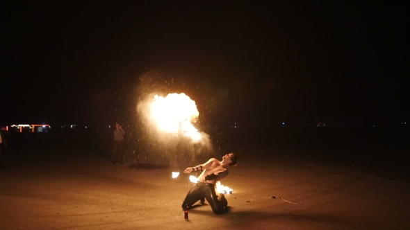 Impressive Fire Show alt