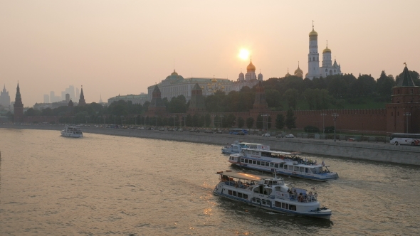 Summer Sunset In Moscow, Pan Of City From Bolshoy Moskvoretsky Bridge