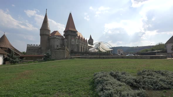 Corvin Castle in Hunedoara, Romania alt