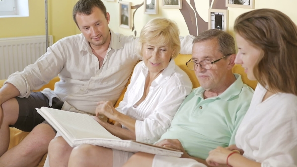 Two Generations Of The Family To Discuss The Book alt