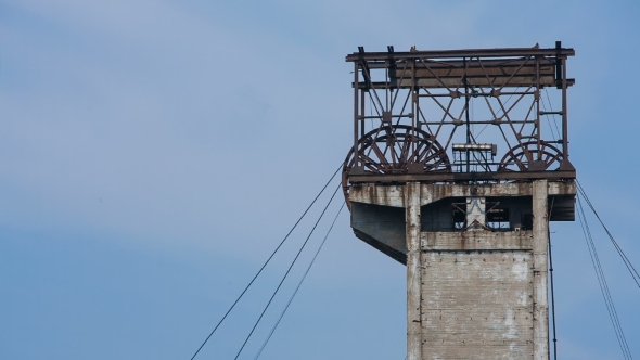 Mine Elevator Wheel Under Working
