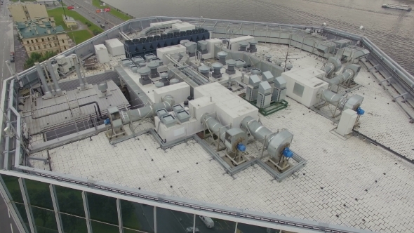 Aerial View Of The Equipment On The Roof a Modern Building alt