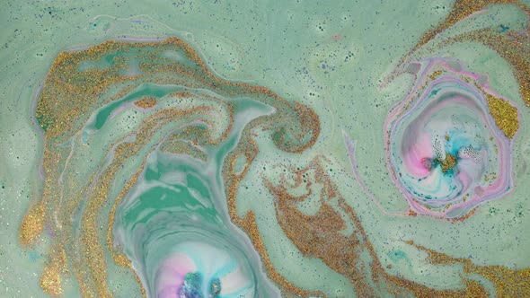 Mixing Paints with Glitter alt