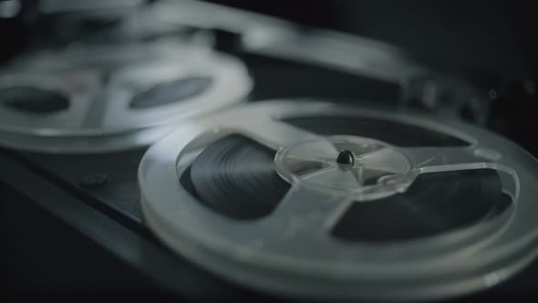 Vintage Tape Recorder Roller alt