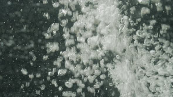 Underwater air bubbles alt