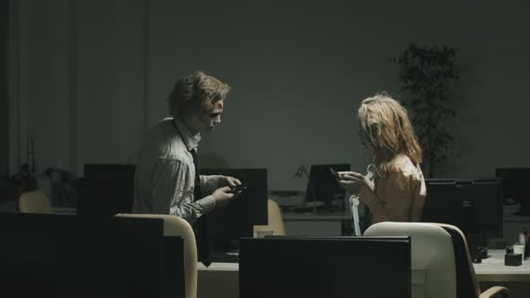Zombie Colleagues with Mobile Phones in Office alt