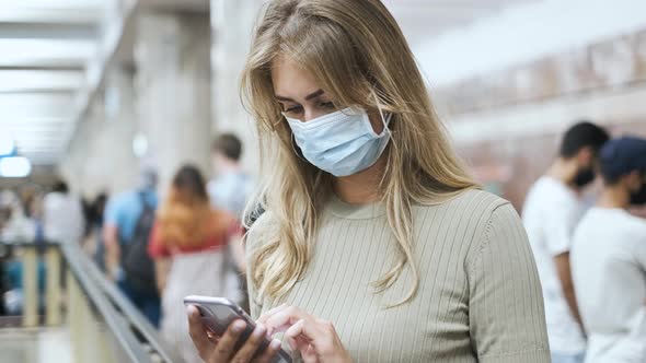 Passenger Subway Masks Type Message Phone Corona Virus. Girl Use Mobile Covid-19 alt