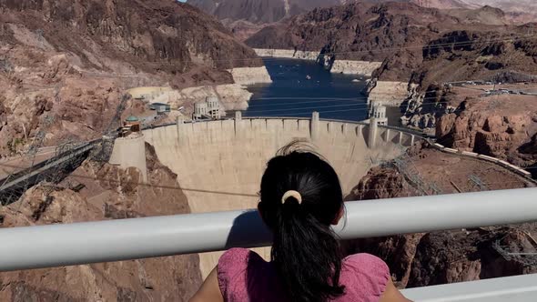 The Hoover Dam on the border of Nevada and Arizona. alt