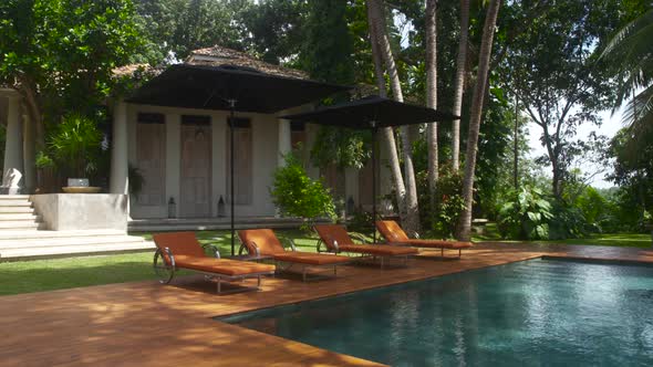 Luxury Villa with Pool  alt