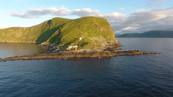 Runde Lighthouse Towards From Seaside 2