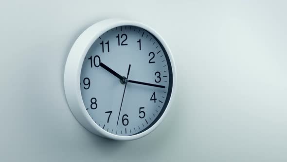 Clock On Wall Generic Home Or Office Area alt