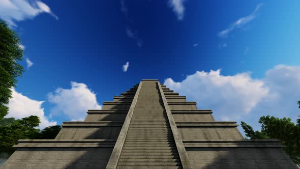 Maya Pyramid 4K alt