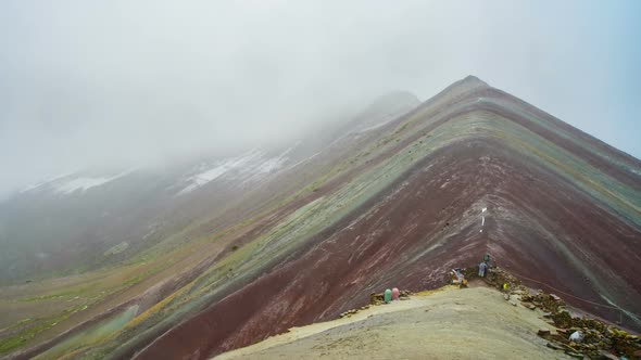 Winicunca Rainbow Mountain alt