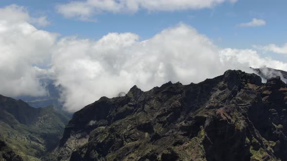 Drone hyperlapse showing fast moving clouds at Pico do Arieiro, Madeira alt