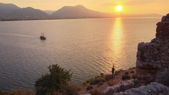 Alanya Castle - Alanya Kalesi Aerial View. Turkey alt