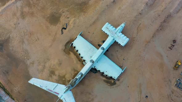 Soviet Military Aircraftekranoplan Lun on the Coast of the Caspian Sea alt