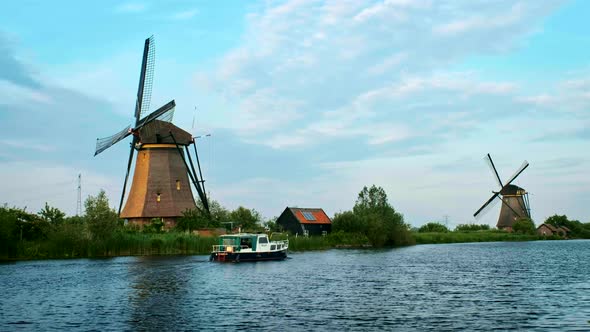 Windmills at Kinderdijk in Holland. Netherlands alt