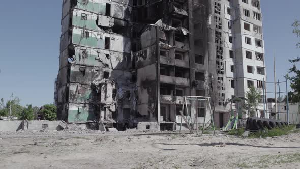 Residential Building Destroyed By the War in Ukraine alt