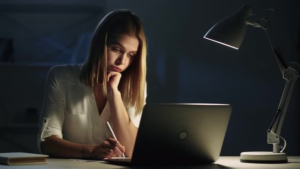 Night Study Online Learning Woman Video Lesson alt