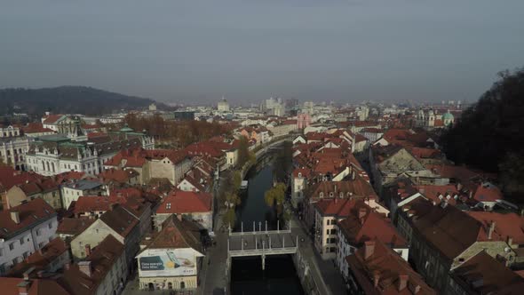 Aerial view of Ljubljanica River and the city alt