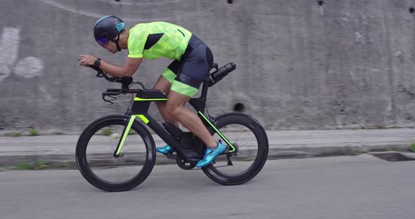 Triathlon Sportsman Athlete Cyclist Riding Professional Racing Bicycle alt