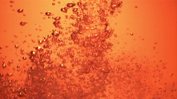 Super Slow Motion Beer Pours with Air Bubbles alt