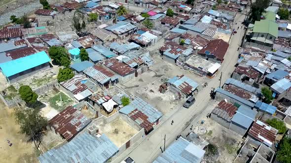 Aerial view of a slum in Port au Prince alt