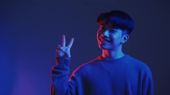 Peace Gesture Neon Light People Happy Guy v Sign alt