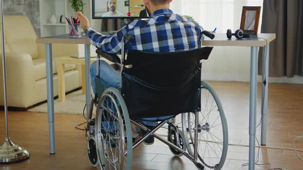 Online Business Conversation alt