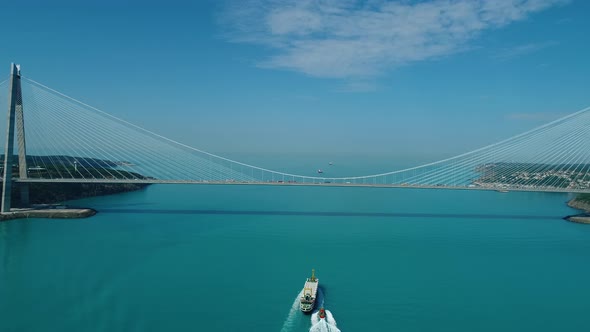 Bridge With Boats alt