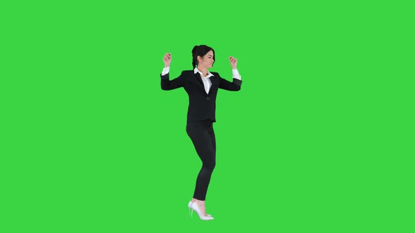 Businesswoman Dancing on a Green Screen, Chroma Key alt