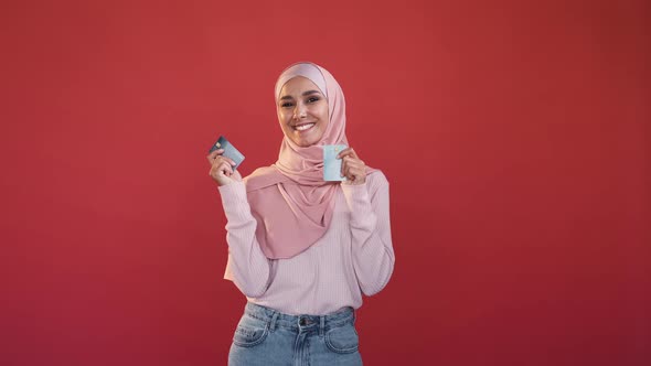 Banking Service Money Transferring Woman Card Red alt