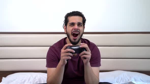 Sleepy Indian gamer alt
