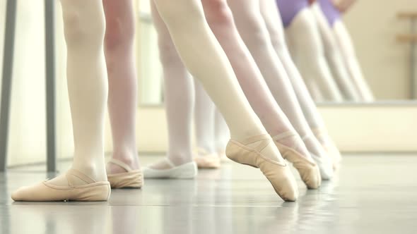 Ballet Dancers Background alt