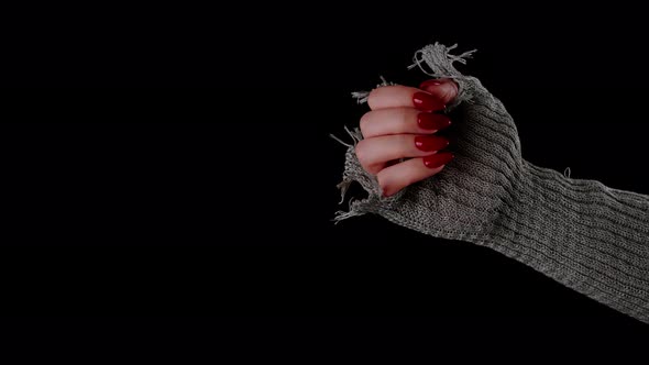 Crop person showing thumbs up. alt