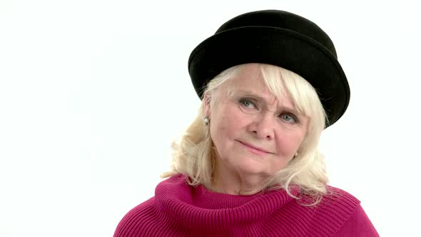 Thoughtful Old Woman Smiling alt