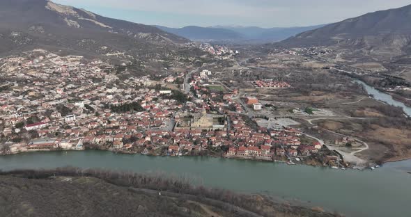 Aerial view of Orthodox Svetitskhoveli Cathedral in Mtskheta, Georgia alt