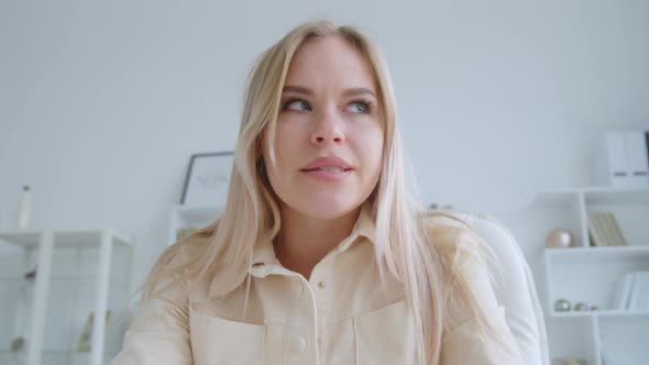 Angry girl girl talking to camera making conference video call alt