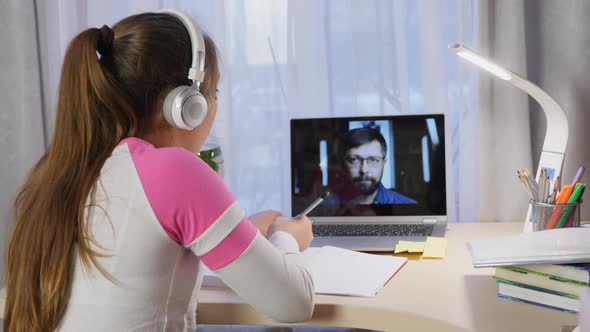 Distance Learning at Home During Quarantine alt